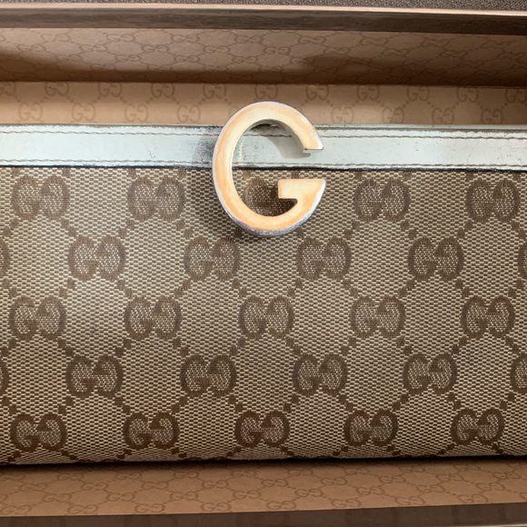💥 Vintage Gucci White Leather  Wallet - Picture 2 of 8